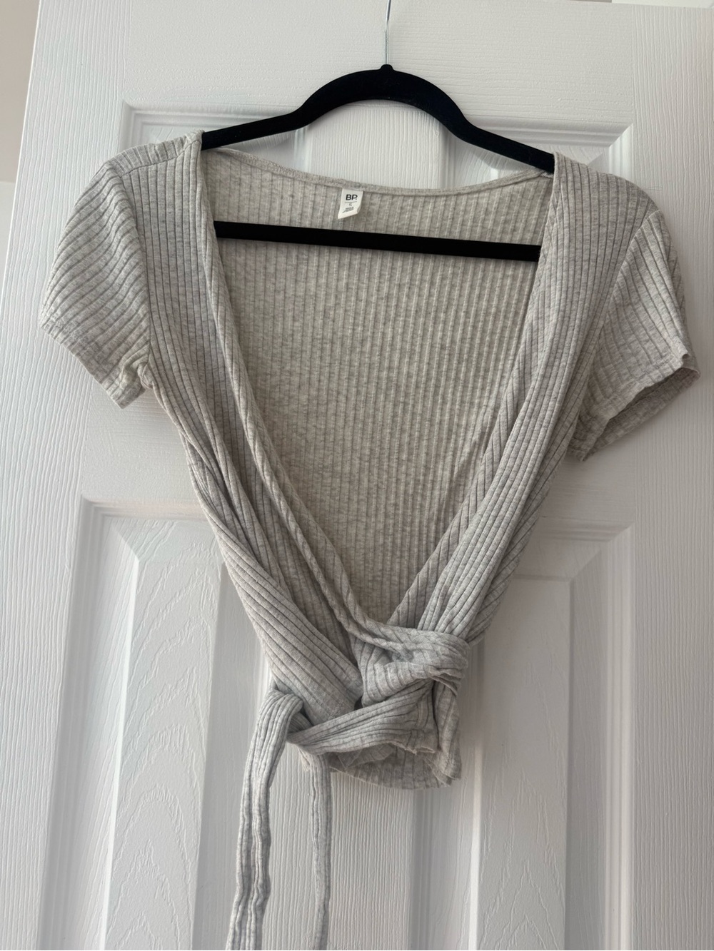 bp Gray Ribbed Tie-Front V-Neck Crop Top